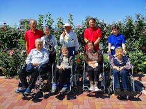 神戸町バラ公園に出かけました。