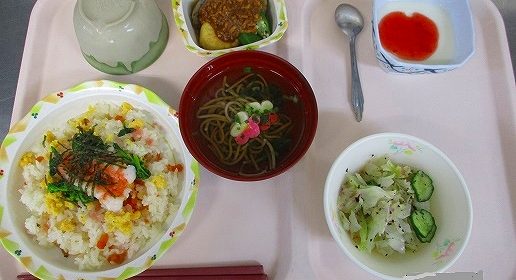 お楽しみ昼食会　～ちらし寿司バイキング～