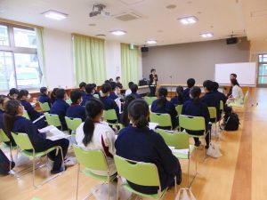 不破高校　職場見学会（バスツアー）