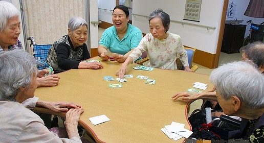 かるた取り…大東ショートステイホーム