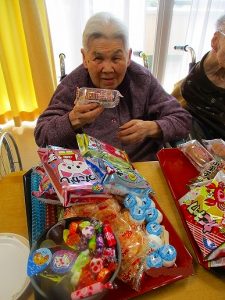 お楽しみおやつ…駄菓子バイキング