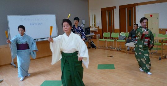 日本舞踊を鑑賞しました…麗扇会の皆様