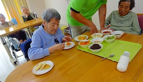 お楽しみおやつ　～ホットケーキ～