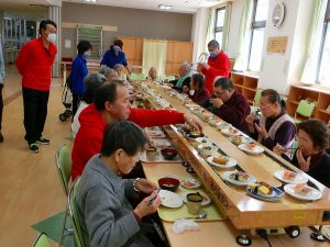 回転寿司…大東デイサービスセンター