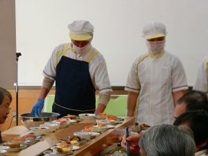 回転寿司…大東デイサービスセンター