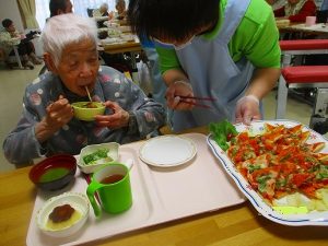 大東家の食卓…昼食バイキング