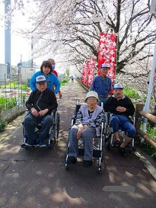 安八町中須川千本桜…大東デイサービスセンター