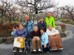 百梅園に出かけました…大東デイサービスセンター