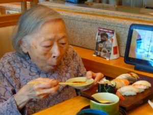 “にぎりの徳兵衛”に行ってきました！…大東グループホーム