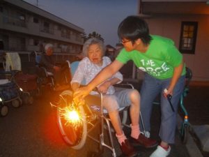 夕涼みで花火を楽しみました