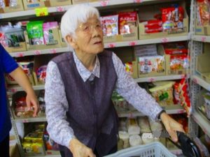 懐かしの駄菓子屋さんに行ってきました！