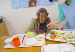 昼食バイキング♪