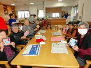 ４月のクラフト…鯉のぼりの壁掛け飾り♪