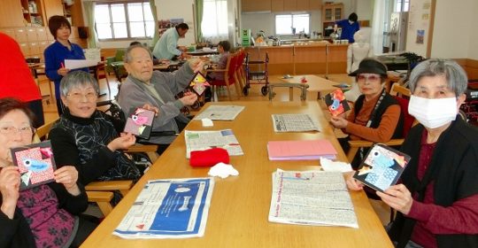 ４月のクラフト…鯉のぼりの壁掛け飾り♪