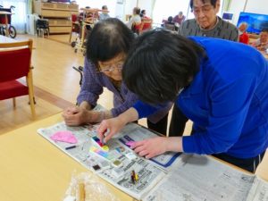 ４月のクラフト…鯉のぼりの壁掛け飾り♪