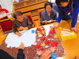 １０月のクラフト　～壁画…日本の秋～