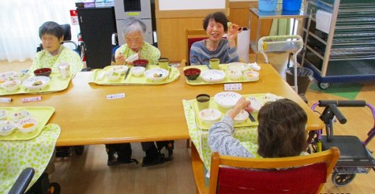 お楽しみランチ-おにぎりバイキング