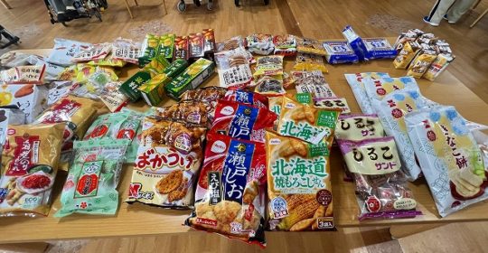 ひだまり商店にてお菓子を販売しました！