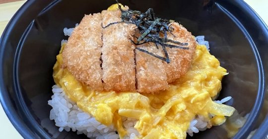 カツ丼を頂きました！